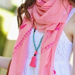 💕 LOFT shawl sarong scarf. Lightweight and beachy